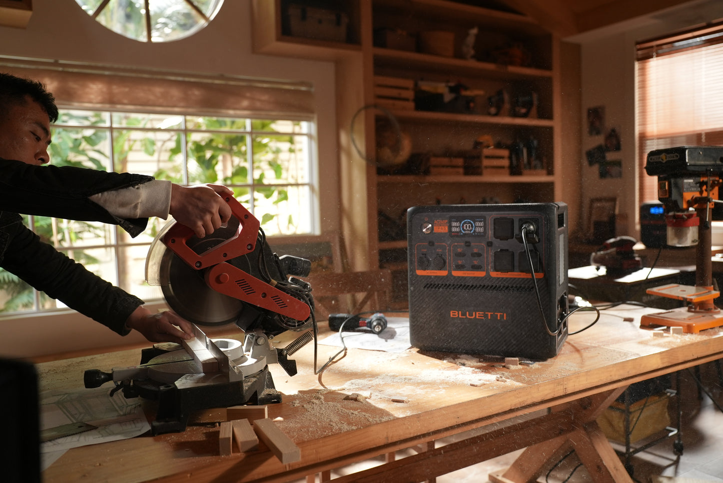 BLUETTI AC240P Portable Power Station 2,400W / 1,843Wh