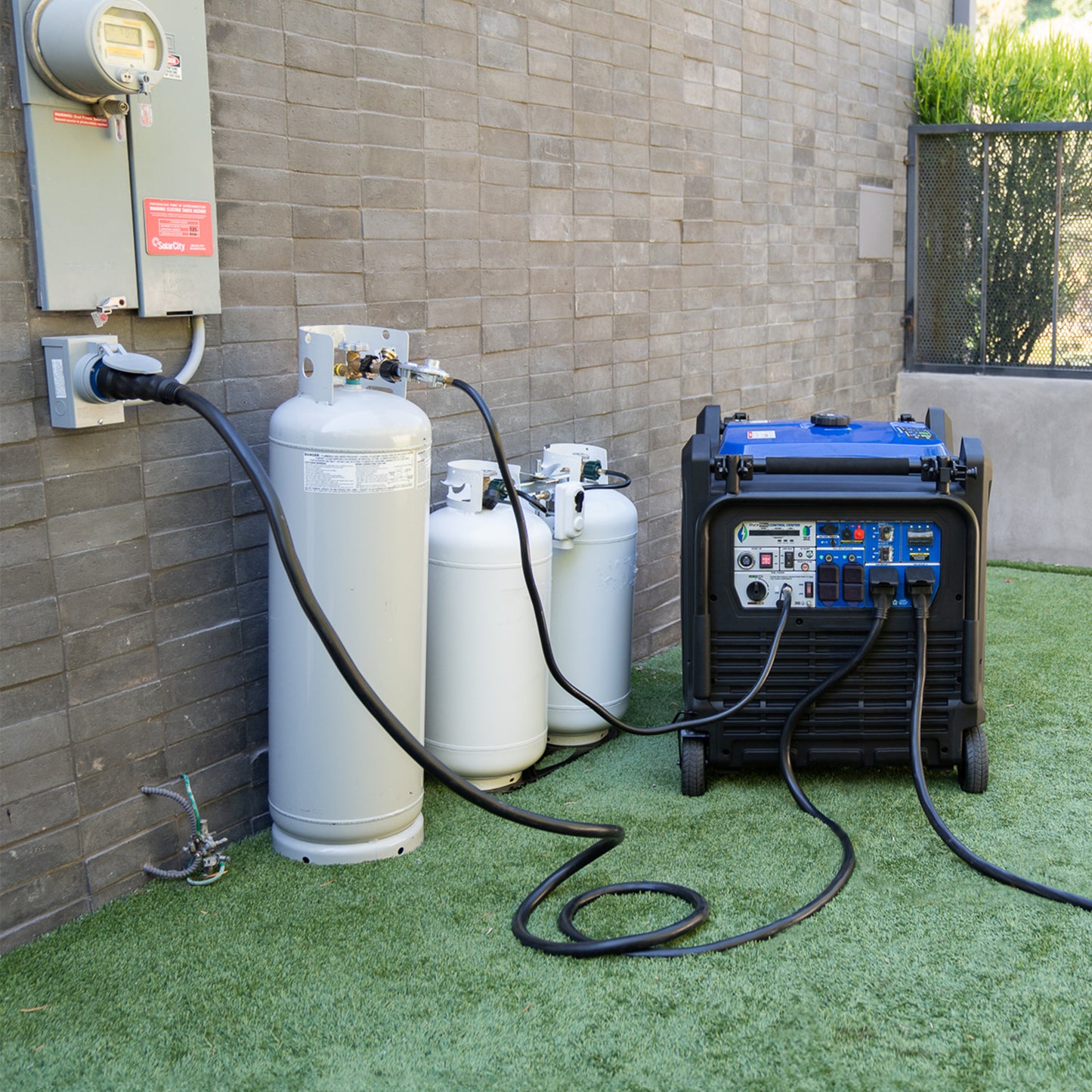 DuroMax XP16000iH 16,000 Watt V-Twin Dual Fuel Portable Digital Inverter Generator